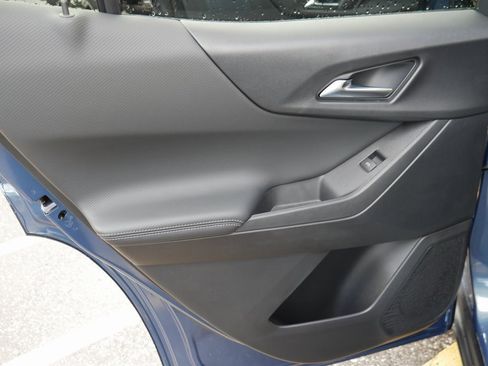 New 2026 Chevrolet Equinox LT w/ Convenience Package II image 33