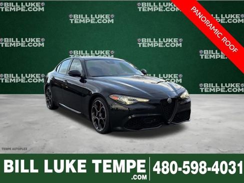 Used 2022 Alfa Romeo Giulia Veloce image 1