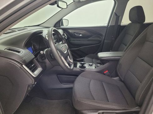 Used 2024 GMC Terrain SLE image 17