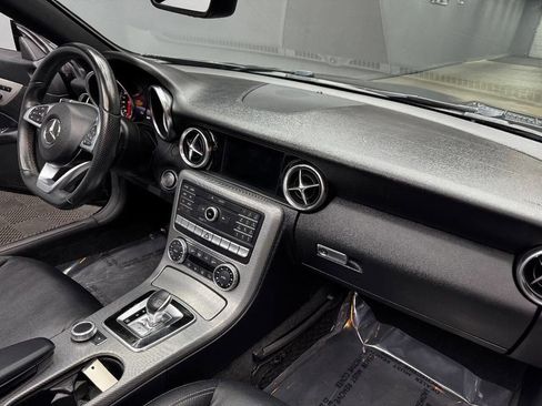 Used 2019 Mercedes-Benz SLC 300 w/ Premium Package image 52