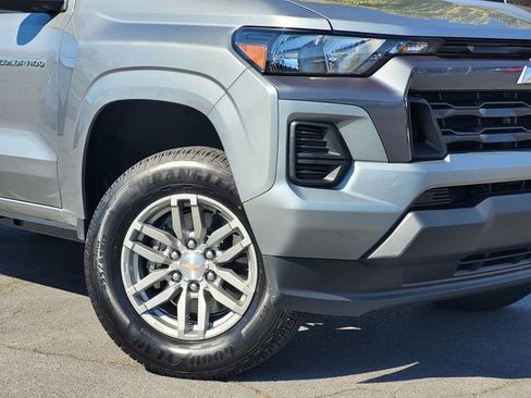 New 2026 Chevrolet Colorado LT image 3