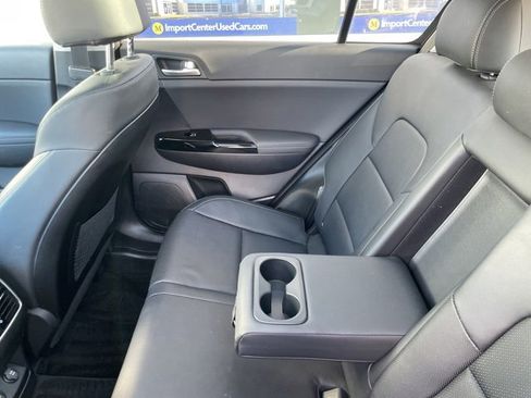 Used 2022 Kia Sportage EX w/ EX Technology Package image 28