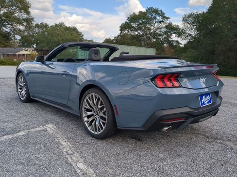 New 2025 Ford Mustang Premium RWD image 5