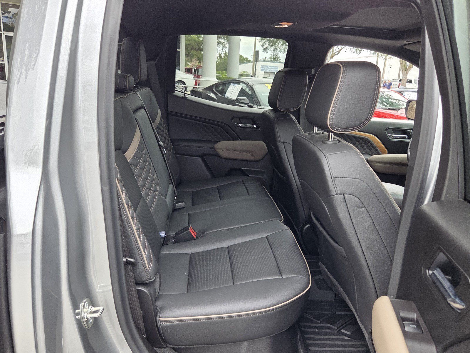 Used 2026 GMC Canyon Denali AWD/4WD image 23