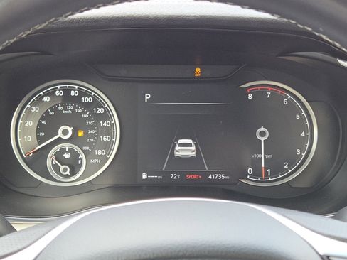Used 2025 Genesis G70 2.5T AWD/4WD image 29