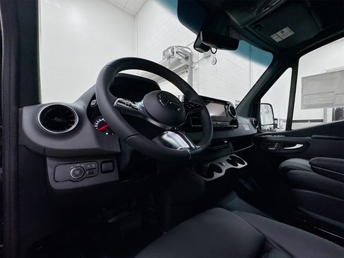New 2026 Mercedes-Benz Sprinter 3500 image 15