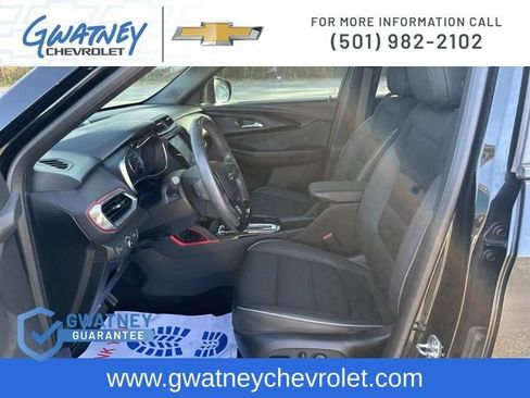 Used 2021 Chevrolet TrailBlazer RS w/ Technology Package image 22