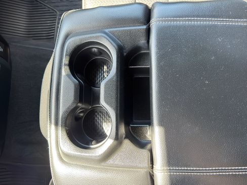 Used 2024 RAM 1500 Laramie AWD/4WD image 22