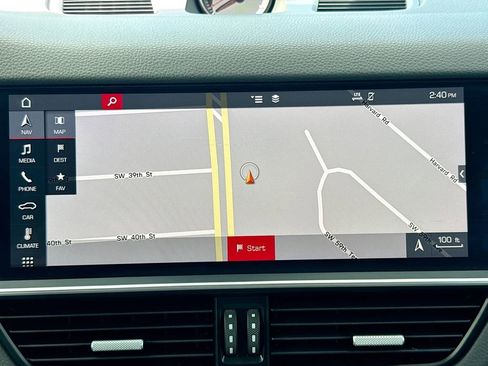 Used 2019 Porsche Cayenne Base image 14