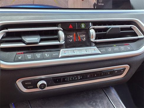 Used 2021 BMW X7 xDrive40i w/ Parking Assistance Package image 20