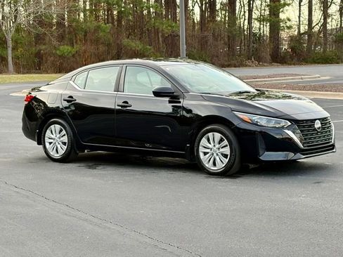 Used 2024 Nissan Sentra S image 10