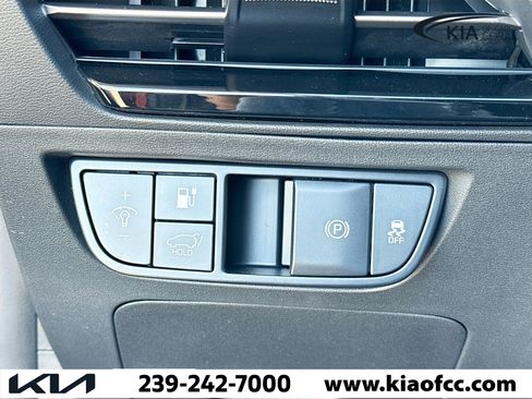 New 2025 Kia EV6 Wind image 33