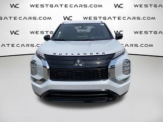 New 2026 Mitsubishi Outlander LE FWD video 2