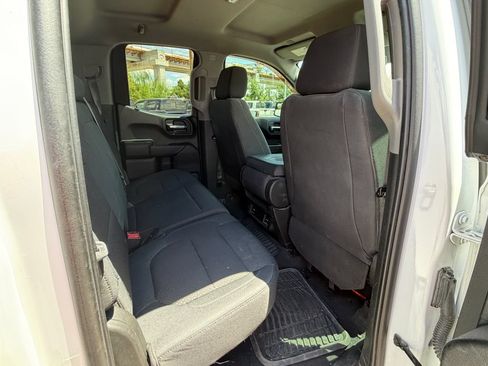 Used 2019 Chevrolet Silverado 1500 Custom Trail Boss w/ Custom Convenience Package AWD/4WD image 31