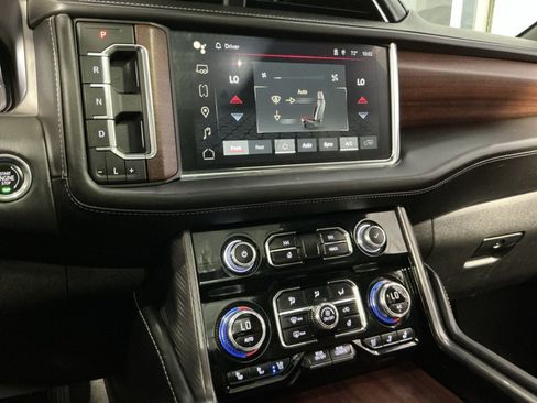 Used 2023 GMC Yukon Denali Ultimate AWD/4WD image 22