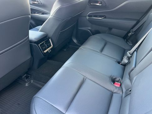 New 2025 Toyota Crown Signia image 9