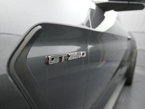 Used 2017 Ford Mustang Shelby GT350 image 22