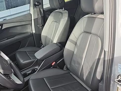 Used 2024 Audi Q4 e-tron Premium Plus w/ Premium Plus image 35