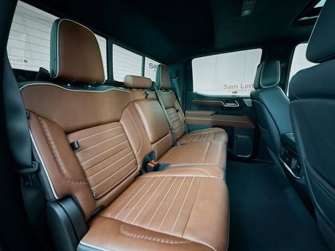 Used 2025 GMC Sierra 1500 Denali Ultimate image 31