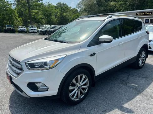 Used 2018 Ford Escape Titanium AWD/4WD image 4