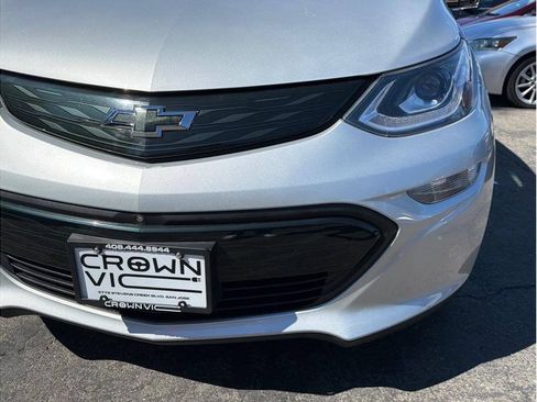 Used 2019 Chevrolet Bolt Premier w/ Infotainment Package FWD image 28