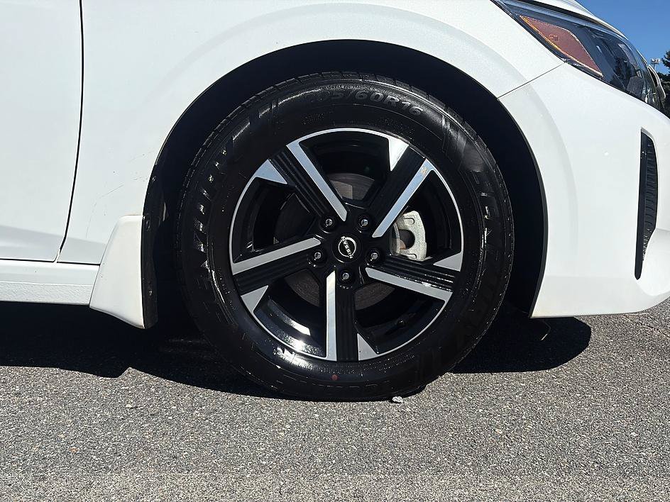 Certified 2025 Nissan Sentra SV FWD image 12