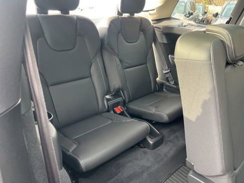 Certified 2025 Volvo XC90 T8 Ultra w/ Protection Package Premier AWD/4WD image 22