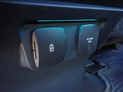 Certified 2023 Ford F150 XLT w/ Equipment Group 302A High image 10