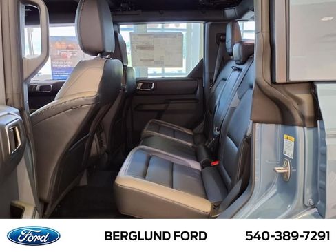 New 2025 Ford Bronco Outer Banks image 6