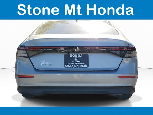 Used 2023 Honda Accord EX image 5
