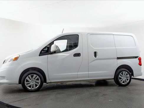 Used 2018 Nissan NV200 SV w/ Navigation Package FWD image 3