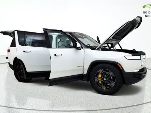 Used 2024 Rivian R1S Adventure Quad AWD/4WD image 20