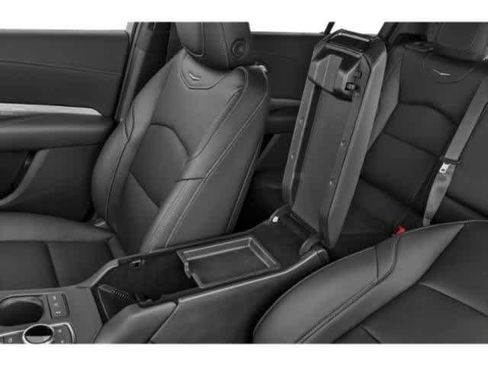Used 2024 Cadillac XT4 Luxury FWD image 17