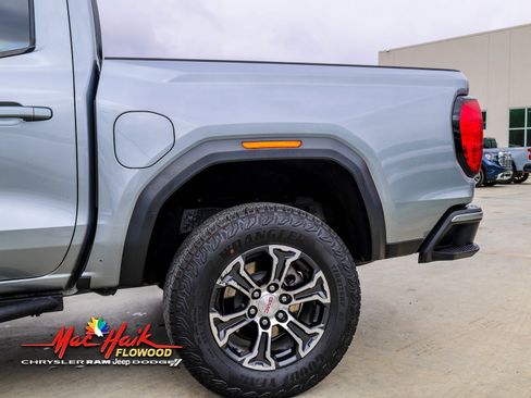 Used 2024 GMC Canyon AT4 image 7