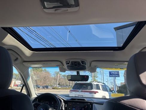 Used 2022 Subaru Outback Limited image 14