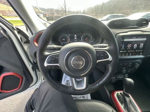 Used 2021 Jeep Renegade Trailhawk image 13