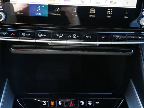 New 2026 Jeep Grand Wagoneer 4WD w/ HD Trailer Tow Package image 17