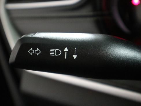 Certified 2021 Jeep Grand Cherokee L Limited w/ Luxury Tech Group II image 31