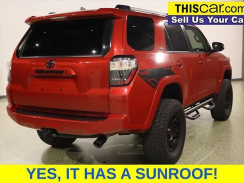 Used 2022 Toyota 4Runner SR5 Premium w/ Moonroof Package AWD/4WD image 7