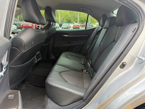 Used 2021 Toyota Camry SE AWD/4WD image 11