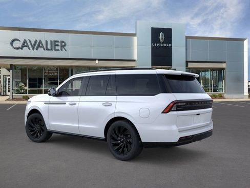 New 2025 Lincoln Navigator Reserve w/ Jet Appearance Package image 4
