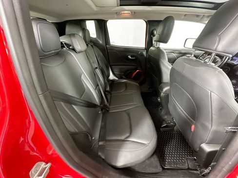Used 2018 Jeep Renegade Trailhawk AWD/4WD image 29