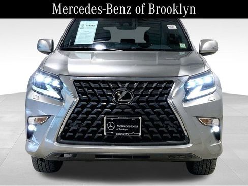 Used 2023 Lexus GX 460 Premium image 3