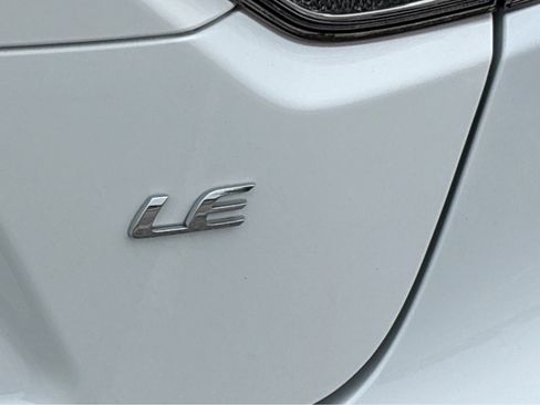 Used 2024 Toyota Corolla LE FWD image 17