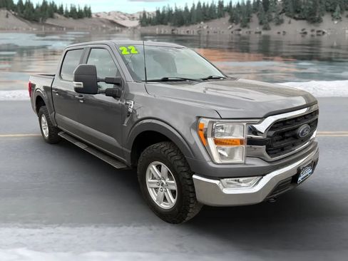 Used 2022 Ford F150 XLT w/ Trailer Tow Package image 1
