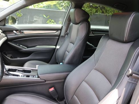 Used 2022 Honda Accord Sport image 12