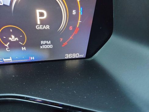 Used 2024 Chevrolet Colorado Z71 w/ Z71 Convenience Package 2 image 22