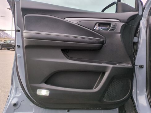 Used 2023 Honda Ridgeline RTL-E image 15