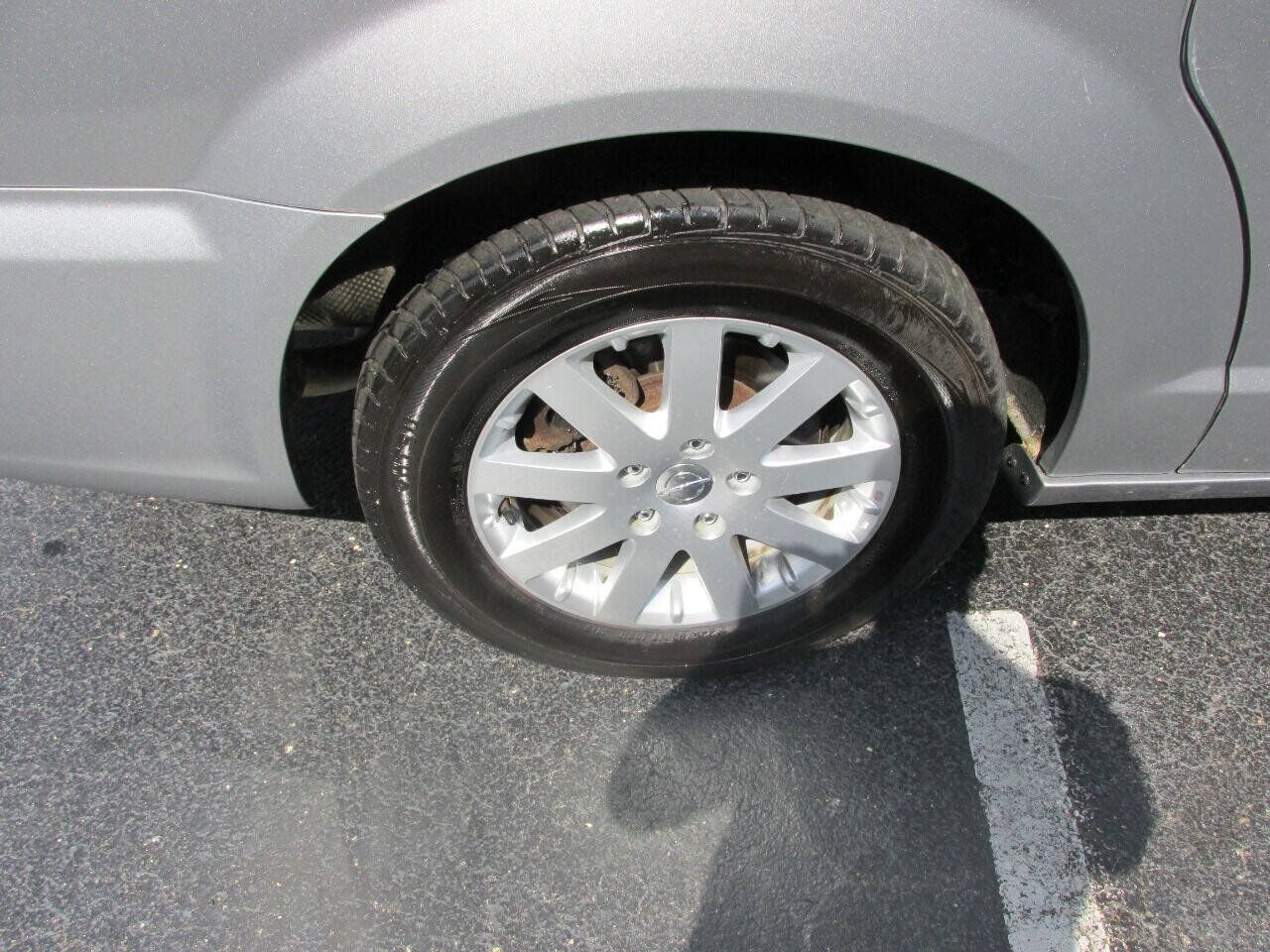 Used 2015 Chrysler Town & Country Touring w/ Driver Convenience Group FWD image 44