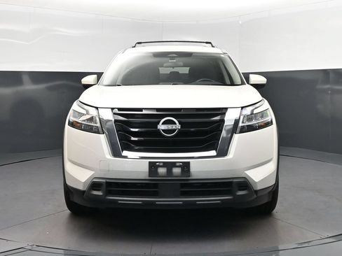 Used 2022 Nissan Pathfinder SV FWD image 10